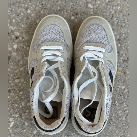 VEJA V-10 Flannel - White/Snow Size US 6 - Picture 2 of 16